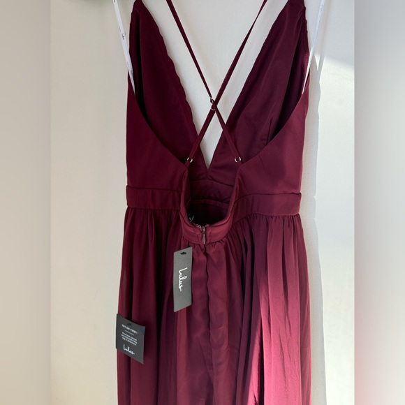 Lulu's NWT- Ballroom Bliss Burgundy Pleated Maxi Dress - Picture 4 of 6